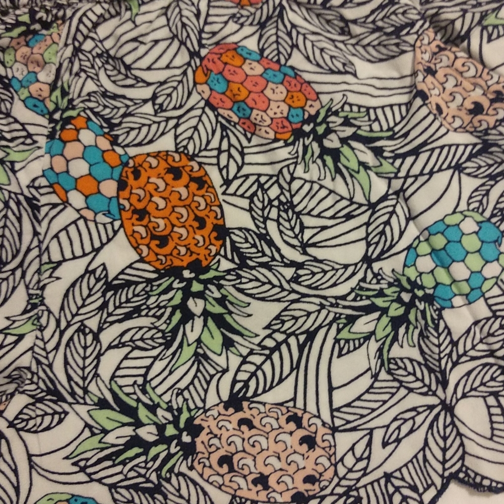 Shorts - Picture 4 of 6